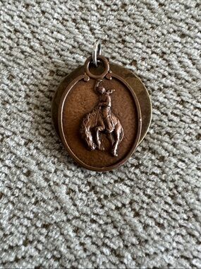 Utah genuine copper cowboy bronc necklace pendant vintage